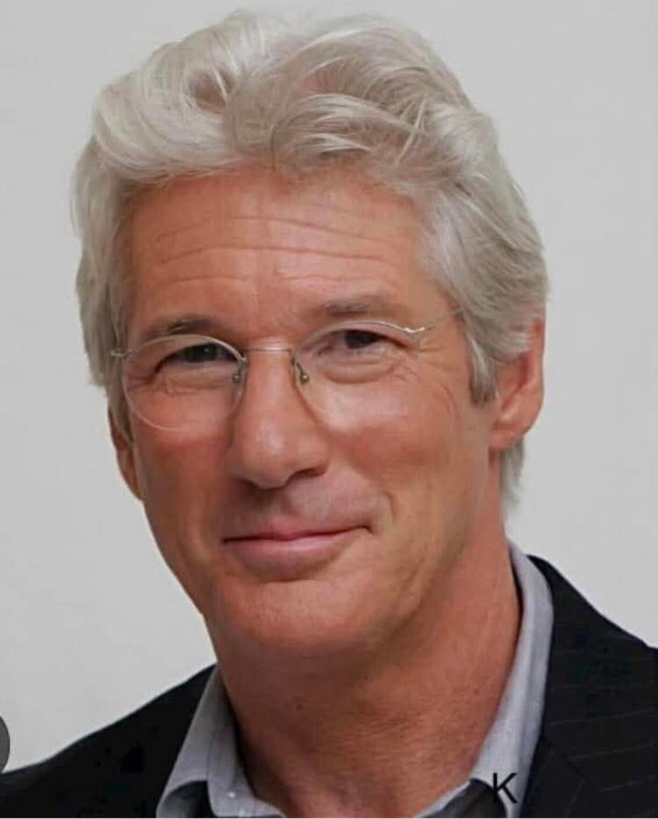 Ma 76 éves a “Micsoda nő” sztárja Richard Gere, Golden Globe-díjas színész, producer, filmrendező.
