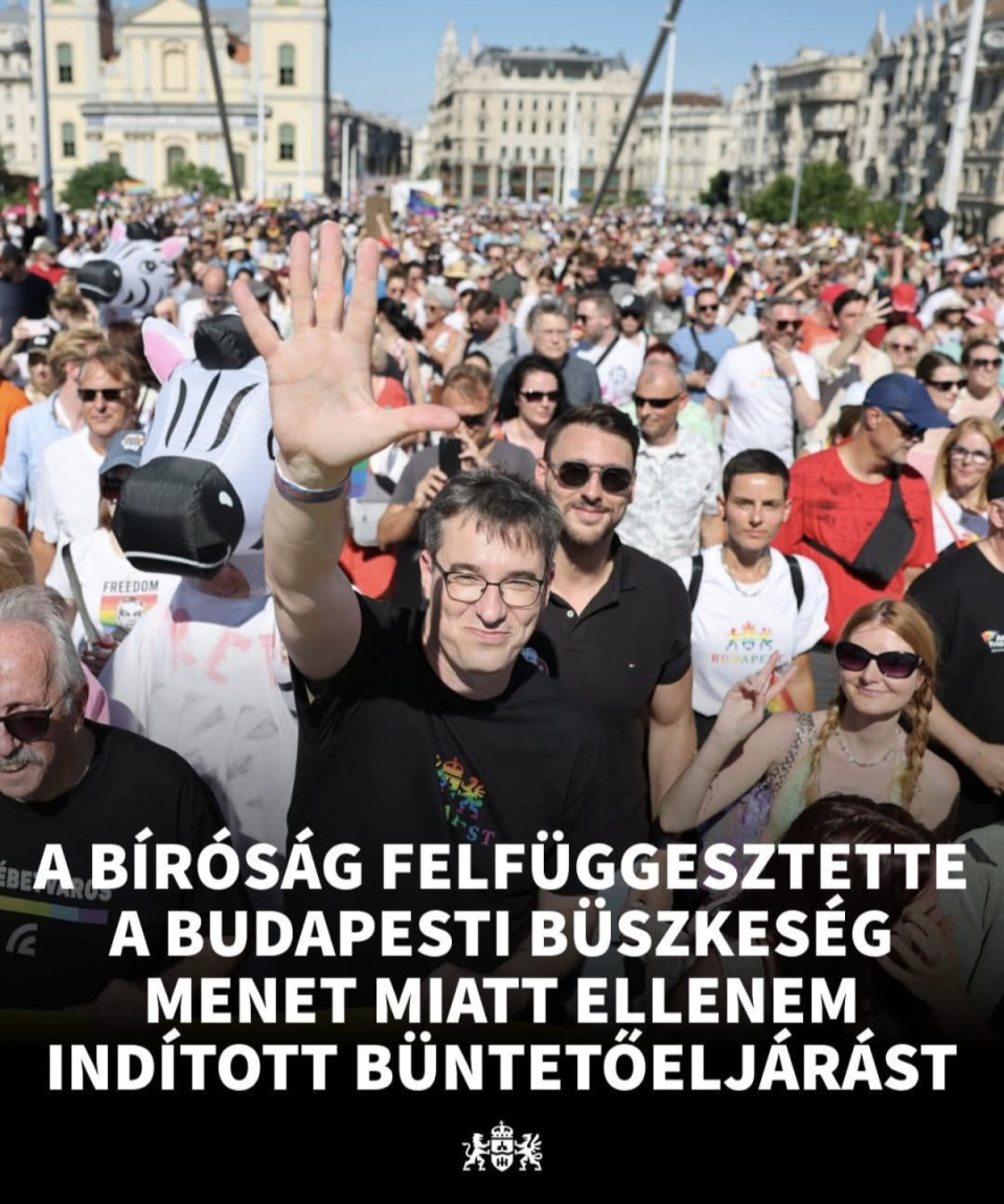 A szabadságot és szerelmet nem lehet betiltani!A bíróság felfüggesztette a Budapesti Büszkeség Menet miatt ellenem indított büntetőeljárást és arra kérte az Alkotmánybíróságot, hogy mondja ki: a vádat megalapozó törvények ellentétesek az Alaptörvénnyel és nemzetközi egyezményekkel.Ez egy csodálatos hír. Nem nekem, hanem minden szabadságszerető embernek. Ez ugyanis azt jelenti, hogy az elmúlt másfél évtized fojtogató levegője ellenére sem sikerült tönkretenni a szabadság kultúráját Magyarországon. Hogy van még egyenes derék. Hogy ami a napnál világosabb, azt nem lehet hazug szólamokkal elvitatni. Ne feledjétek: csak együtt lehetünk szabadok!