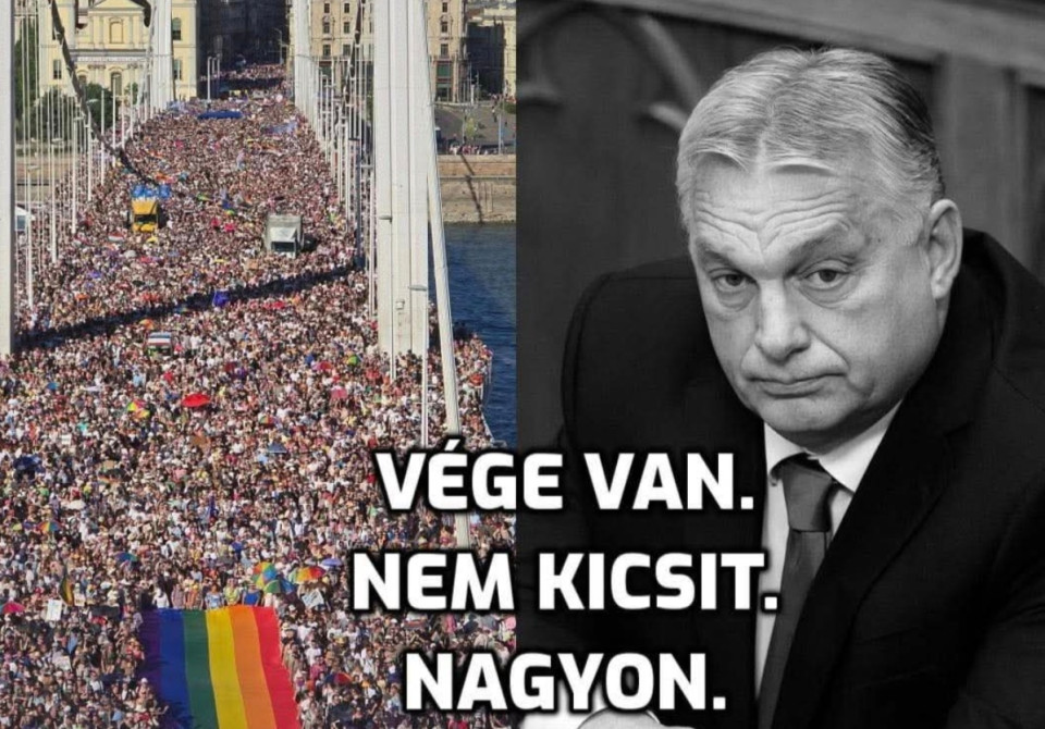 Fekete-Győr András írása<br />Miniszterelnök úr, ugye ön is érzi, hogy vége van? Hogy tegnap valami végleg és visszavonhatatlanul eltört?<br /><br />Ön tegnap nem egy csatát veszített el. Ön a háborút vesztette el. Ami Napóleonnak Waterloo volt, Hitlernek pedig Sztálingrád, az volt önnek a tegnapi nap, miniszterelnök úr.<br /><br />Lehet, hogy formálisan pár hónapig még kormányon van, de hatalmon már nincs.<br /><br />Elvesztette a kontrollt a saját rendszere felett, ami tegnap ön ellen fordult. Elvesztette a kontrollt a saját törvényei és az ön által tákolt Alaptörvény felett, amely üres szóhalmazzá vált az utca valóságával szemben.<br /><br />De ami a legfontosabb: elvesztette az uralmát a magyar lelkek felett is. Nincs többé hatalma a vágyaink, az álmaink és a félelmeink fölött, ez tegnap mindenki számára világossá vált.<br /><br />Talán mégsem ismert minket eléggé, miniszterelnök úr. Mit hitt? Hogy ha megpróbálja betiltani a Pride-ot, majd csendben lehajtjuk a fejünket? Hogy nem fogjuk meghosszabbítani egészen Bicskéig?<br /><br />Tudja, mi vonult tegnap Budapest utcáin? '56 szelleme. A pesti srácok és lányok makacs, dacos és megalkuvást nem ismerő szabadságvágya. Pont az a szellemiség, amit ön a pályája elején szavakban még képviselt, aztán minden lehetséges módon elárult. Tegnap ez a szellem tért vissza, hogy ítéletet mondjon az ön rendszere felett.<br /><br />Miniszterelnök úr: megtört a varázs. Tegnap kiderült, hogy a király meztelen. Hogy a hatalma gyenge és sebezhető, a rendszere felett pedig egyszerűen eljárt az idő.<br /><br />Ha mást nem is, ezt az egyet köszönjük önnek: hogy dicstelen pályafutása végén megtette azt, amit korábban soha. Összehozta a magyarokat. Tegnap együtt vonult mindenki: fiatal és idős, konzervatív és liberális, hívő és nem hívő, magyarok az ország és a nagyvilág minden tájáról, származástól, identitástól és pártállástól függetlenül.<br /><br />Tegnap egy ország mondta ki egyszerre, hogy elég volt.<br /><br />És ami ennél is fontosabb: egy ország eszmélt rá, hogy a jövőben minden nap lehet ennyire bátor és szabad. 🇭🇺