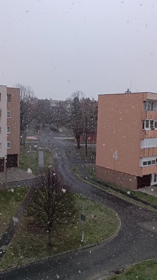 Tízperces hó a hét elején.